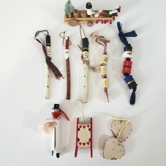 VINTAGE Wooden Wood Holiday Ornament Lot Country - Picture 1 of 7